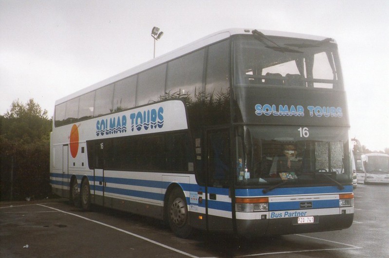 Tiener reis Salou bus