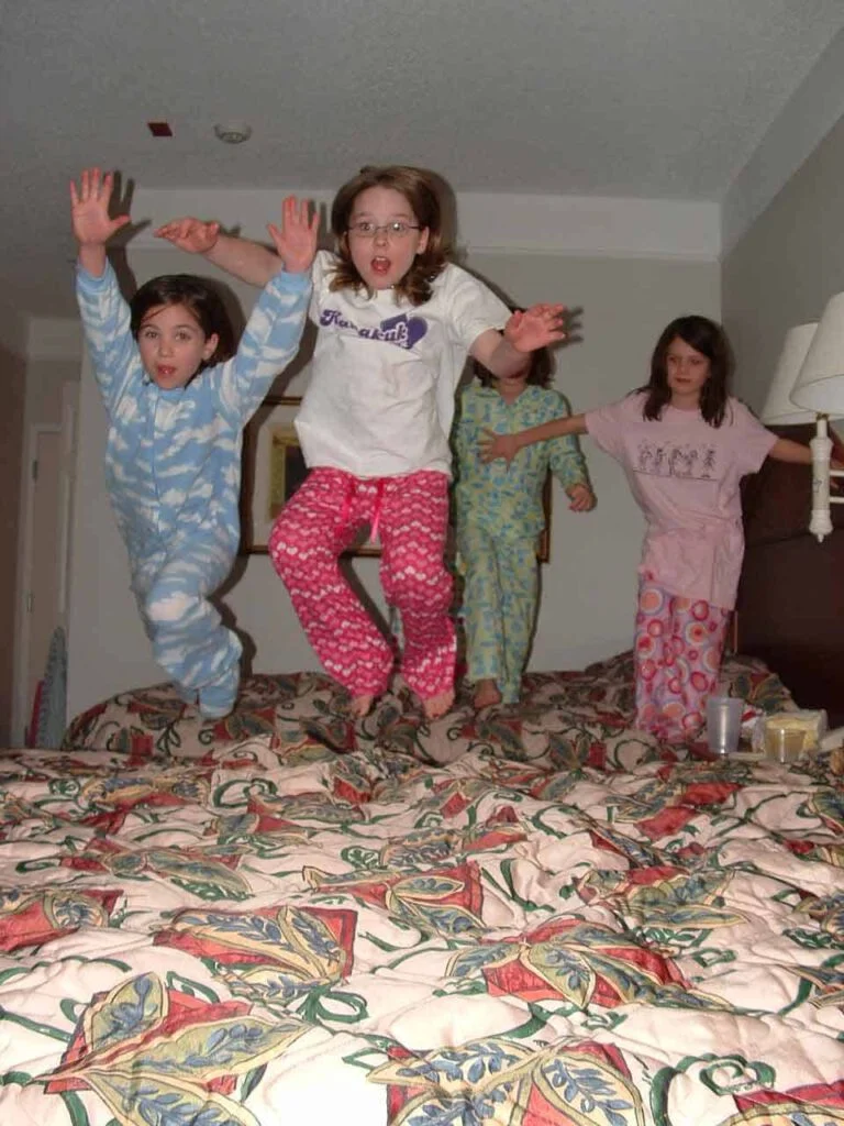 Slaapfeestje springen bed