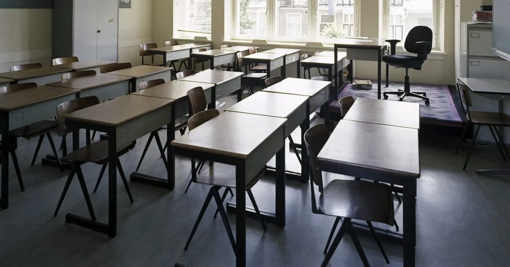 Je schooltijd vroeger: 16 dingen die je zeker vergeten bent