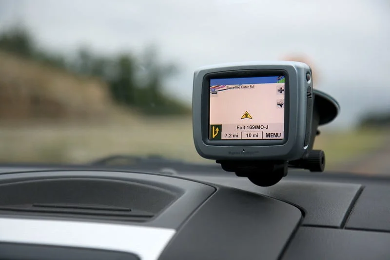 Autorijden toen en nu: 12 grote verschillen navigatie auto vroeger verdwenen producten