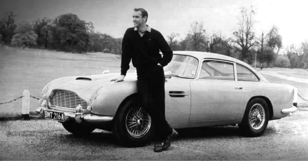 Rijd je mee? De 15 meest bekende auto's van televisie james bond auto