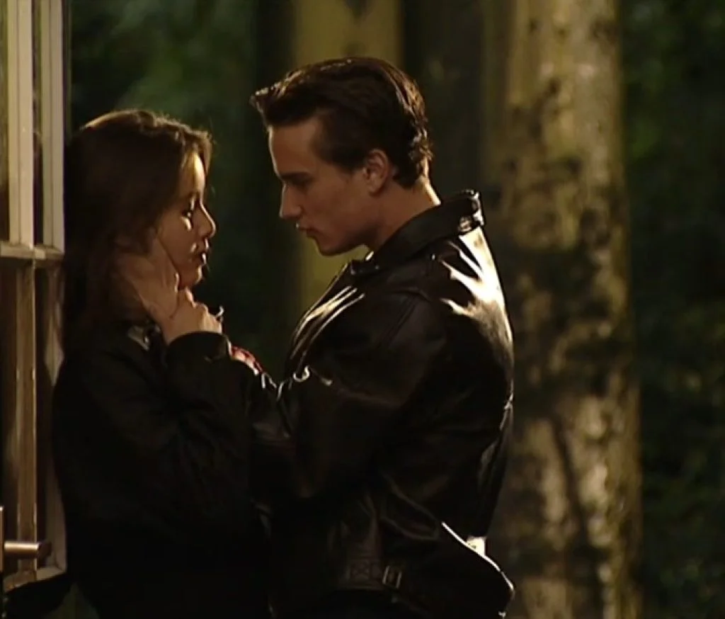 Fort Alpha: zo gaat het 26 jaar later met de castleden Fort Alpha romances cast