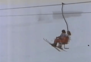 Skilift jaren 80 wintersport 80s skivakantie
