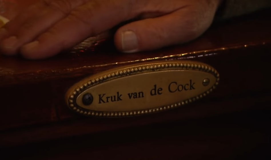 Kruk van De Cock baantjer Cafe Loewietje